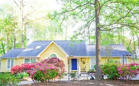 Ms. Elsie's Caribbean Bed & Breakfast